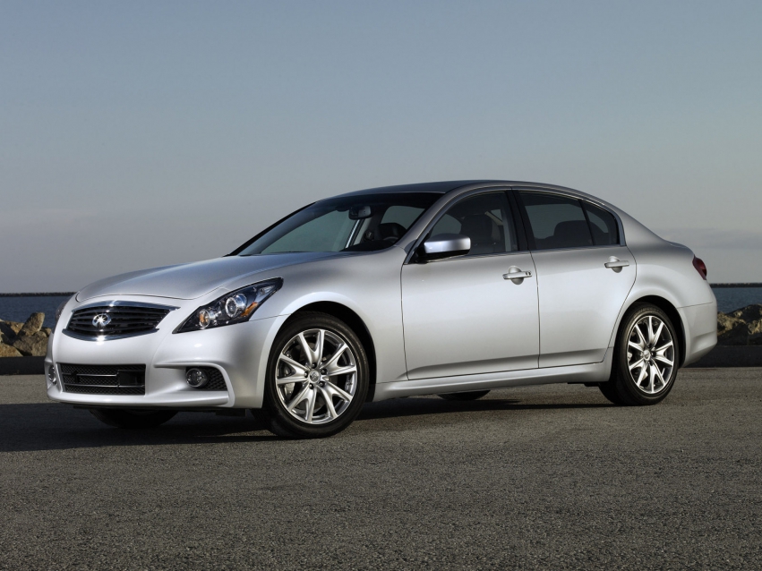 Авто обои Infiniti G37 Sedan 2010