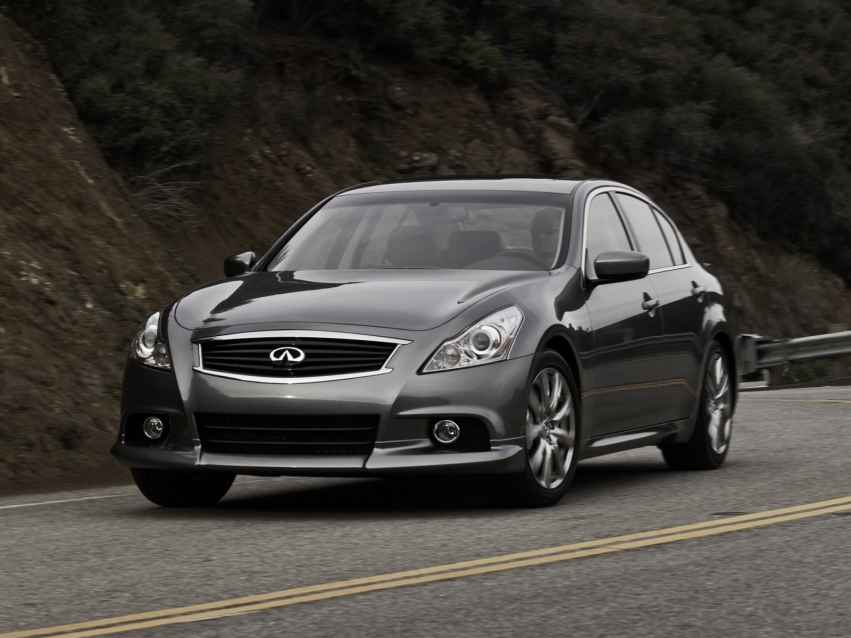 Авто обои Infiniti G37 Sedan 2010