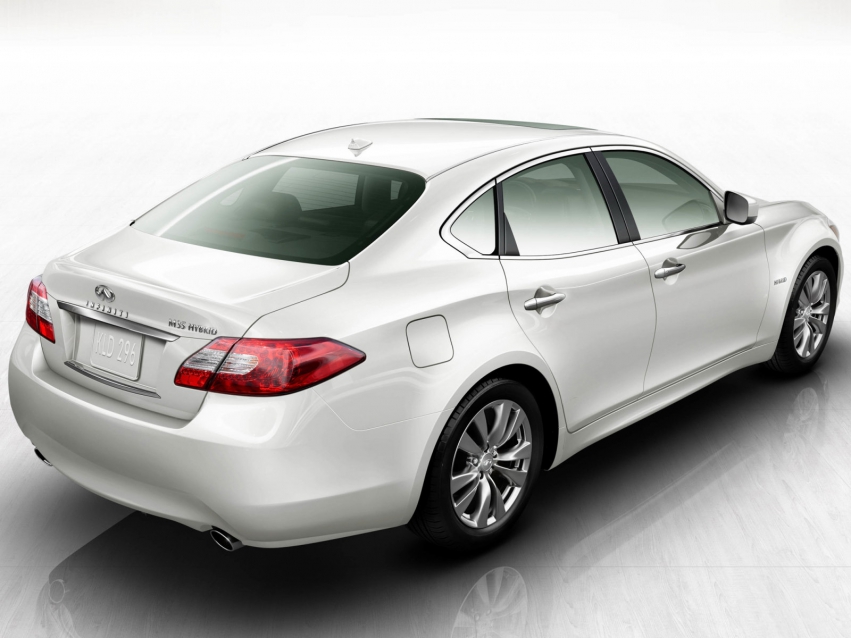 Авто обои Infiniti M Sedan 2011