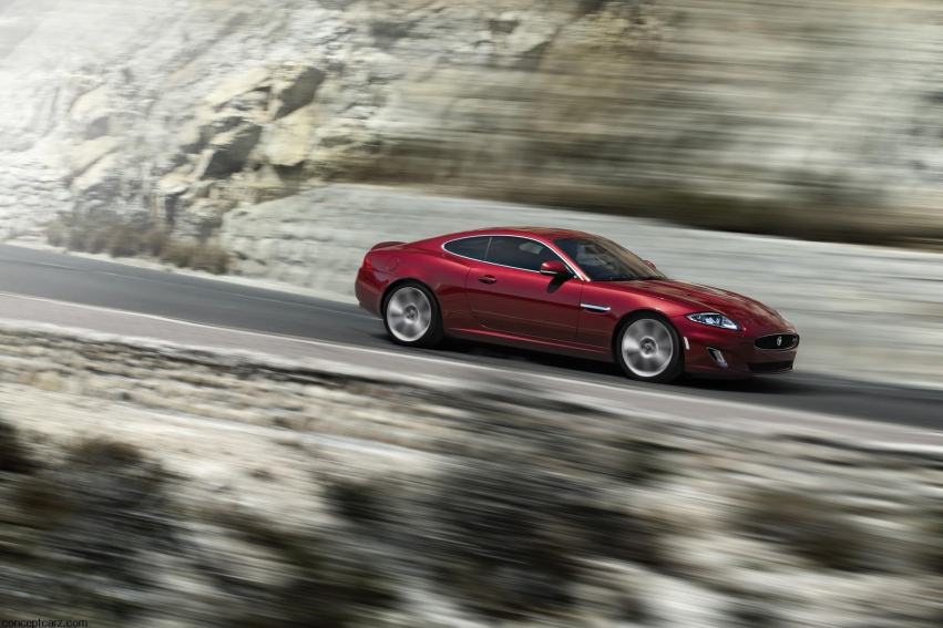 Авто обои Jaguar XKR 2012