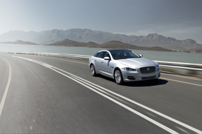 Авто обои Jaguar XJ