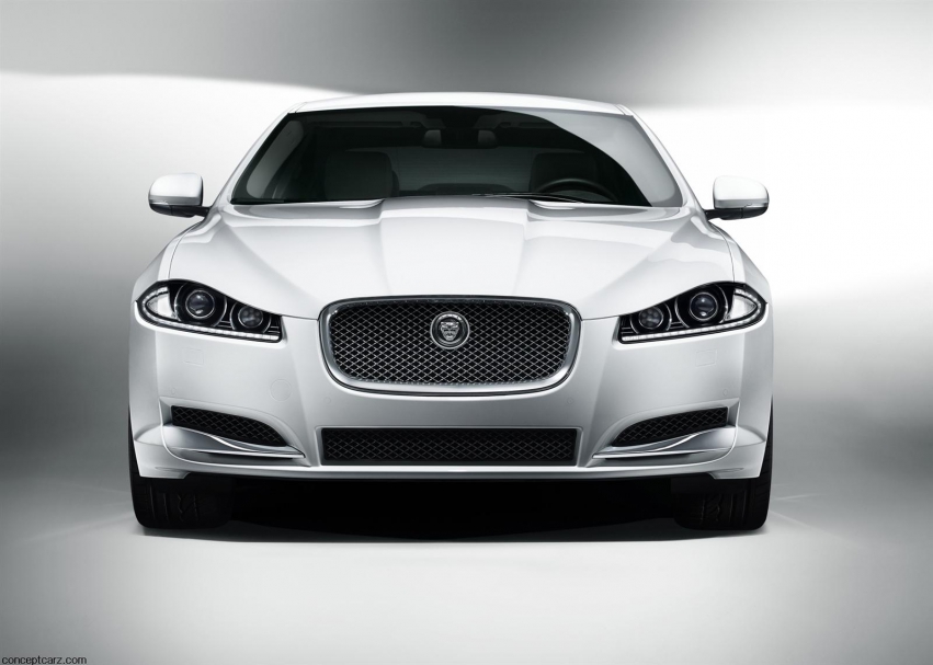 Авто обои Jaguar XF Sedan 2012