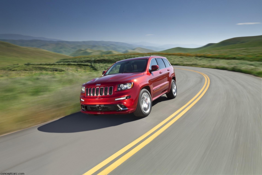 Авто обои Jeep Grand Cherokee SRT8 2012