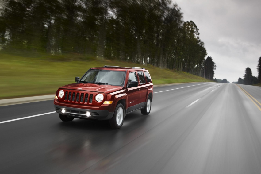 Авто обои Jeep Patriot 2012