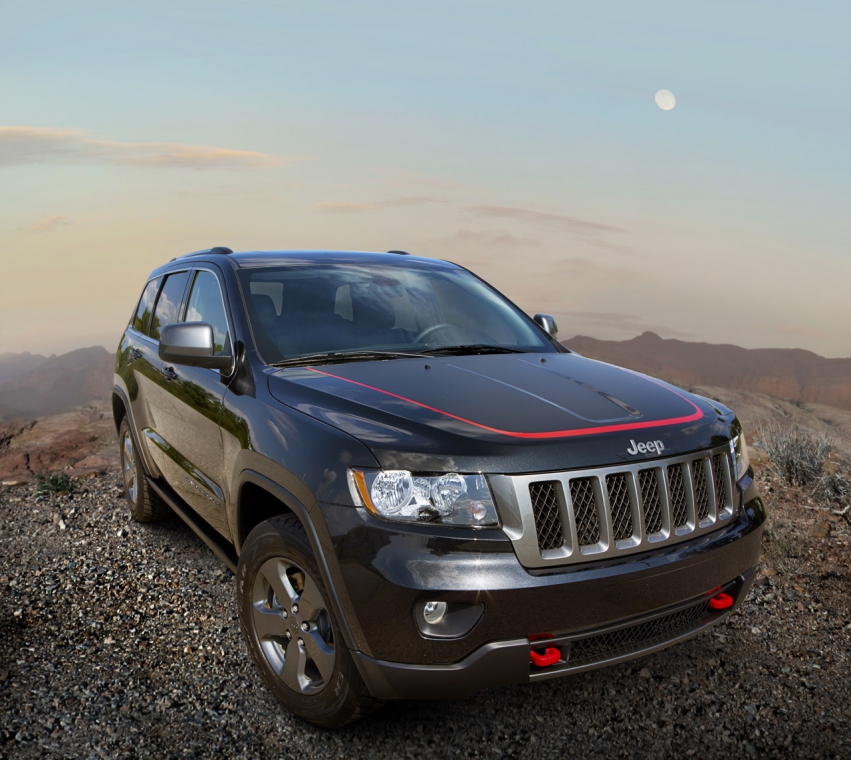 Авто обои Jeep Grand Cherokee Trailhawk 2013