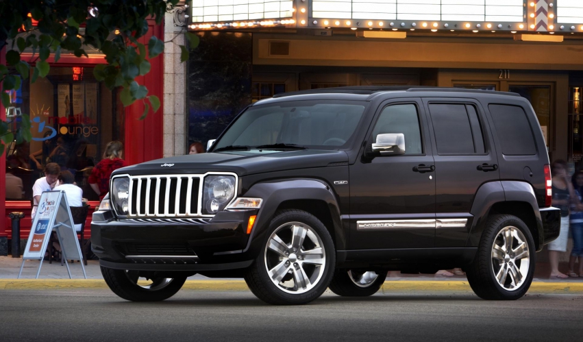 Авто обои Jeep Liberty 2012