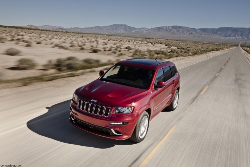 Авто обои Jeep Grand Cherokee SRT8 2012