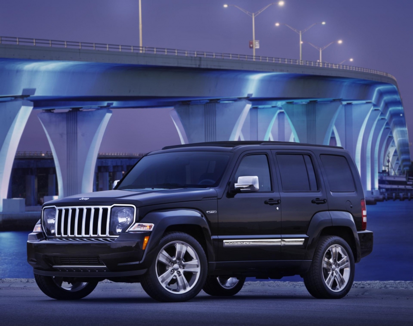 Авто обои Jeep Liberty 2012