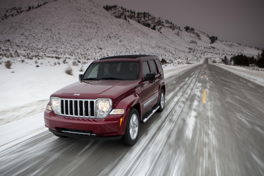 Авто обои Jeep Liberty 2012