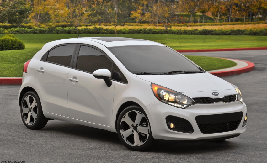 Авто обои Kia Rio5 2012