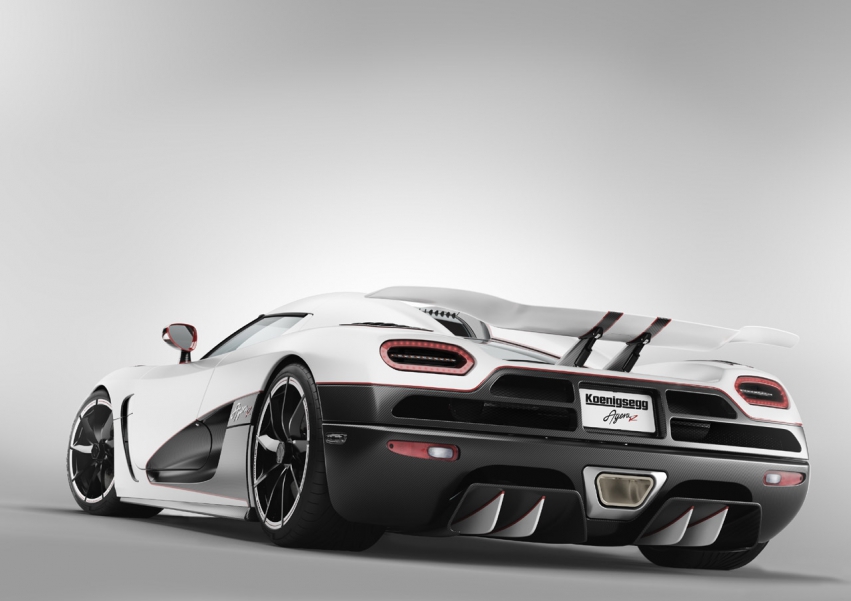 Авто обои Koenigsegg Agera R