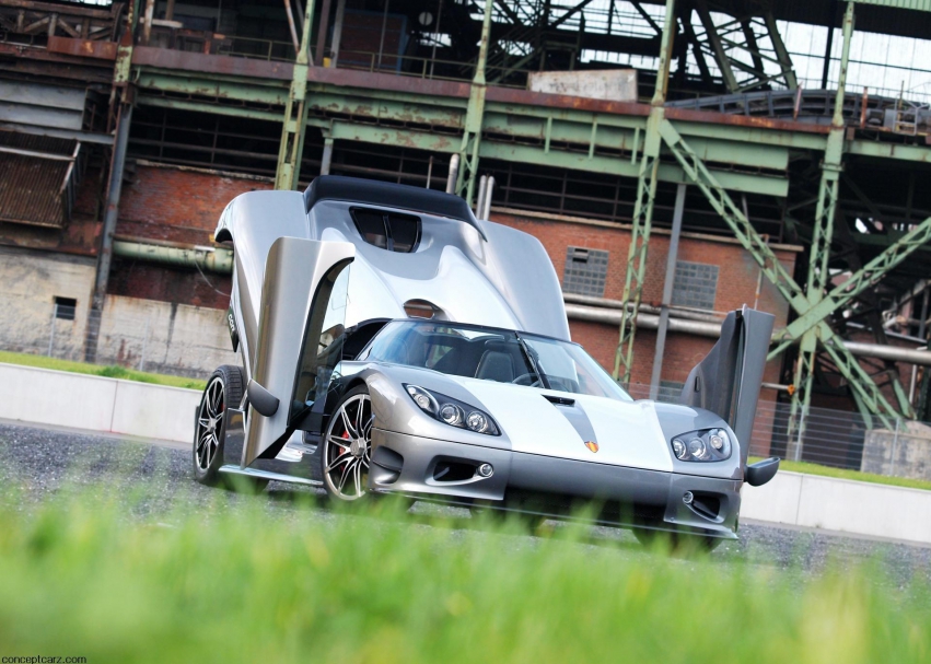 Авто обои Koenigsegg Edo Competition CCR EVO 817  2011