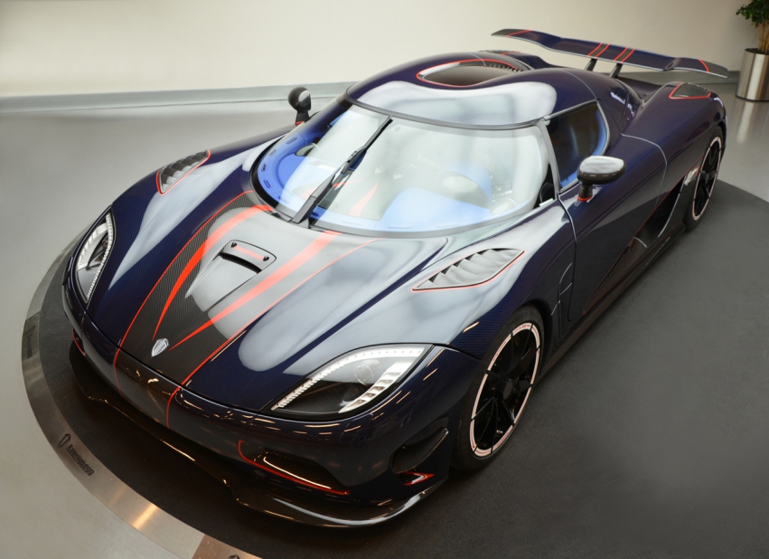 Авто обои Koenigsegg Agera R BLT