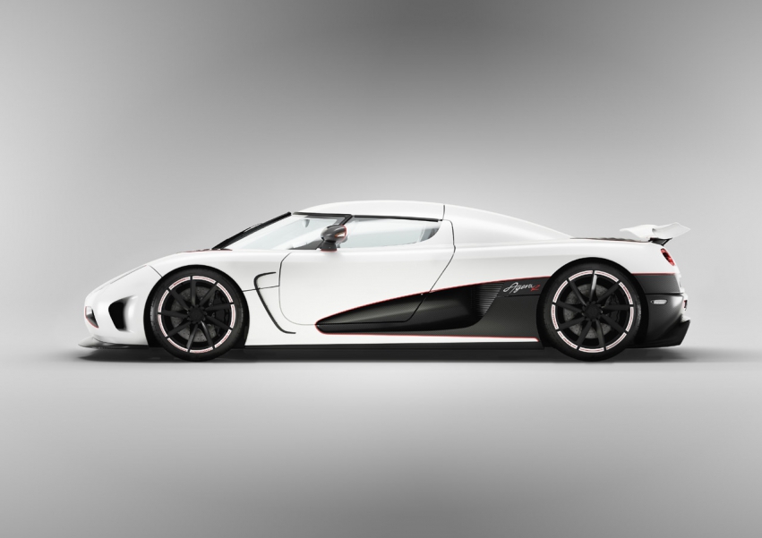 Авто обои Koenigsegg Agera R