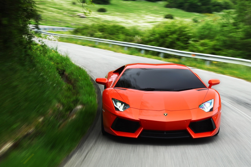 Авто обои Lamborghini Aventador LP700-4 2012