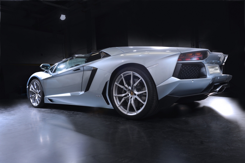 Авто обои Lamborghini Aventador LP700-4 Roadster 2012