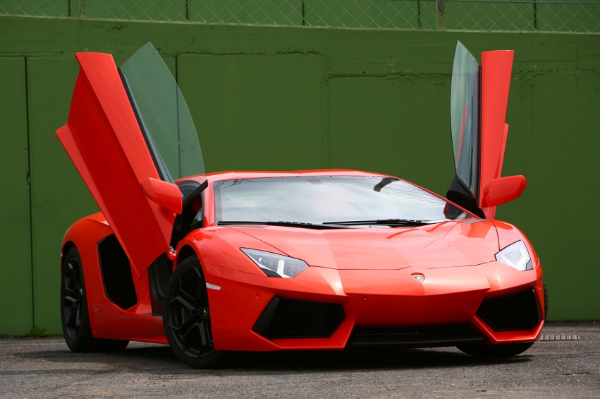 Авто обои Lamborghini Aventador LP700-4 2012