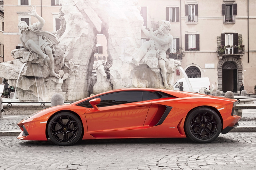 Авто обои Lamborghini Aventador LP700-4 2012