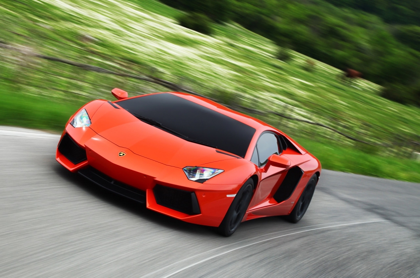 Авто обои Lamborghini Aventador LP700-4 2012