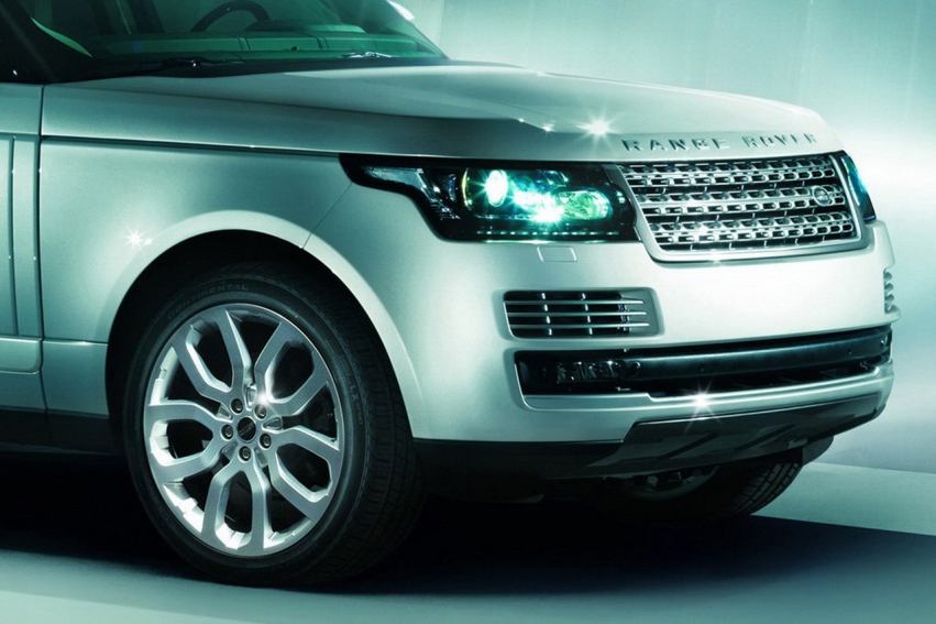 Авто обои Land Rover Range Rover 2013