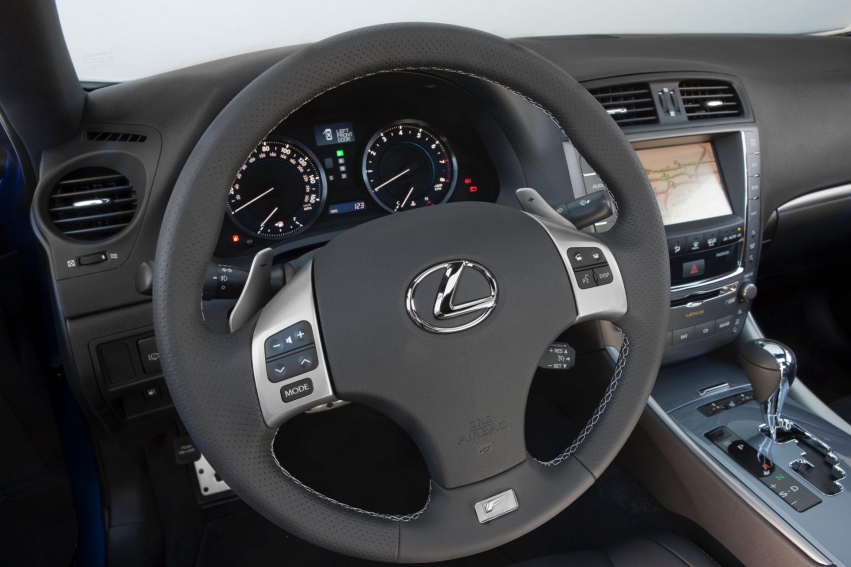 Авто обои Lexus IS 2012