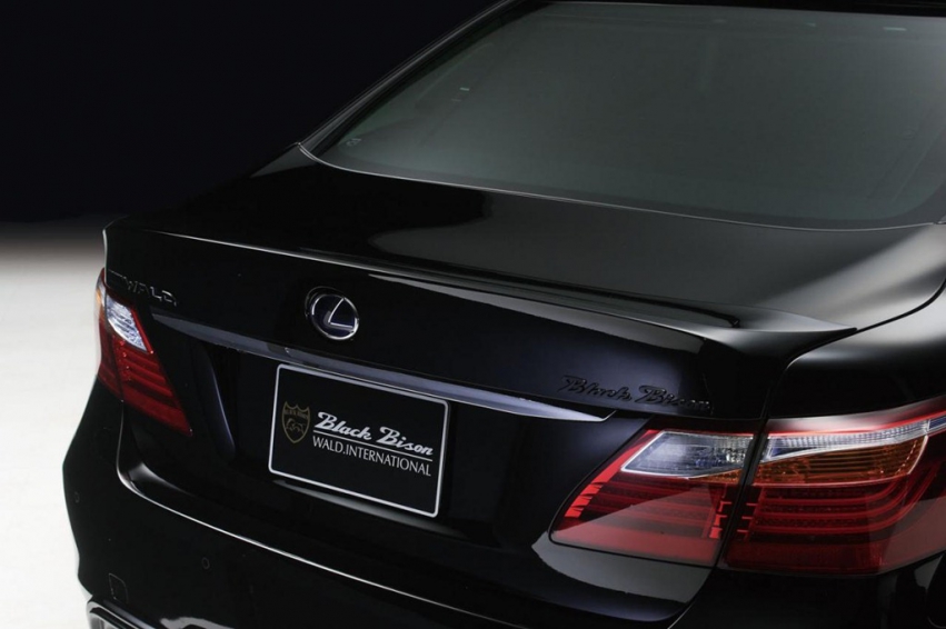 Авто обои Lexus LS600h Black Bison Edition Wald International