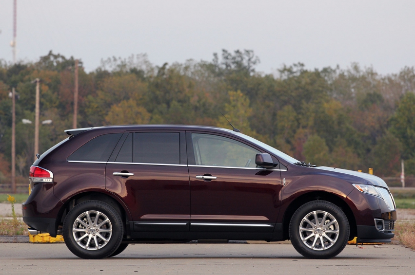 Авто обои Lincoln Mkx 2011