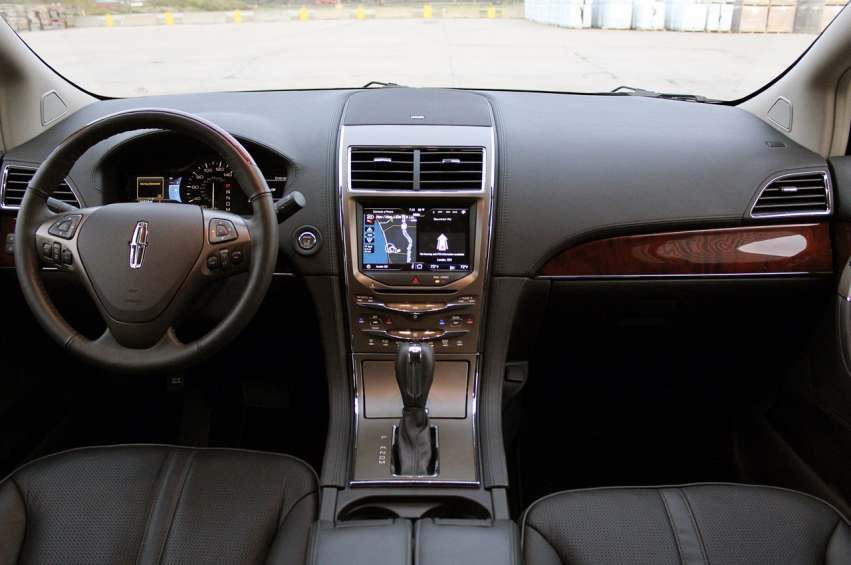 Авто обои Lincoln Mkx 2011