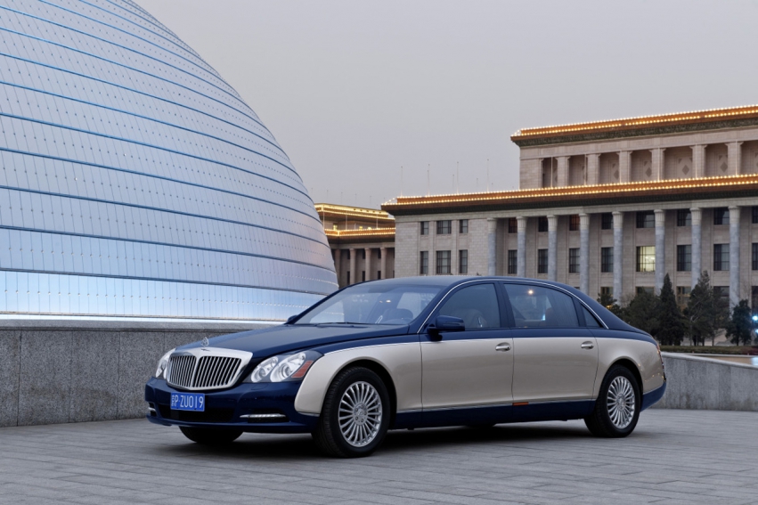 Авто обои Maybach Range 2011