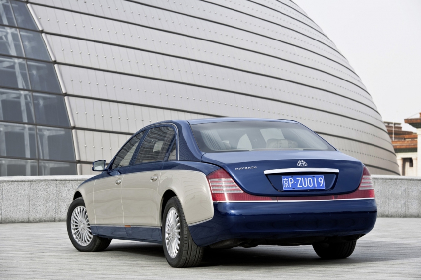 Авто обои Maybach Range 2011