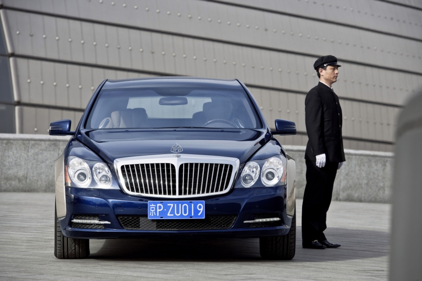 Авто обои Maybach Range 2011