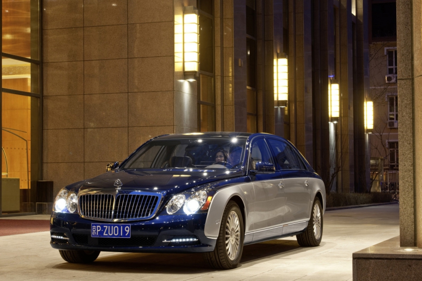 Авто обои Maybach Range 2011