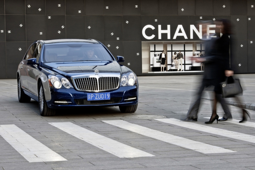 Авто обои Maybach Range 2011