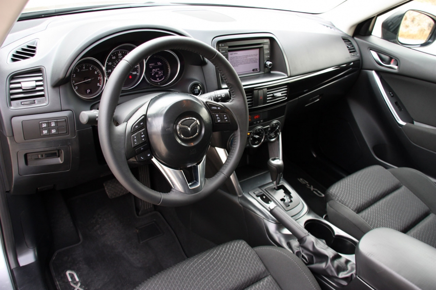 Авто обои Mazda CX-5 2013