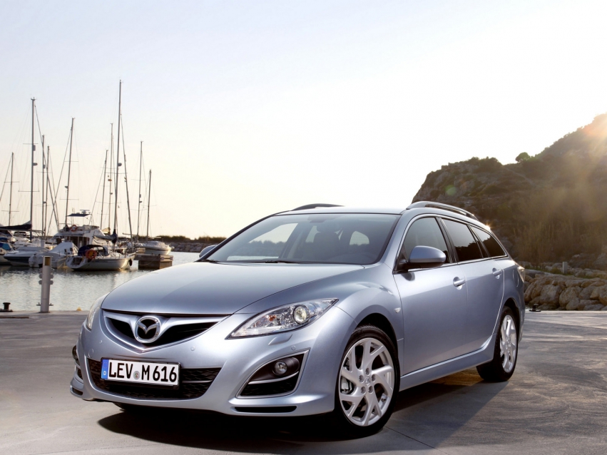 Авто обои Mazda 6 Universal 2010