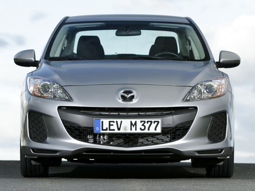 Авто обои Mazda 3 Sedan 2011