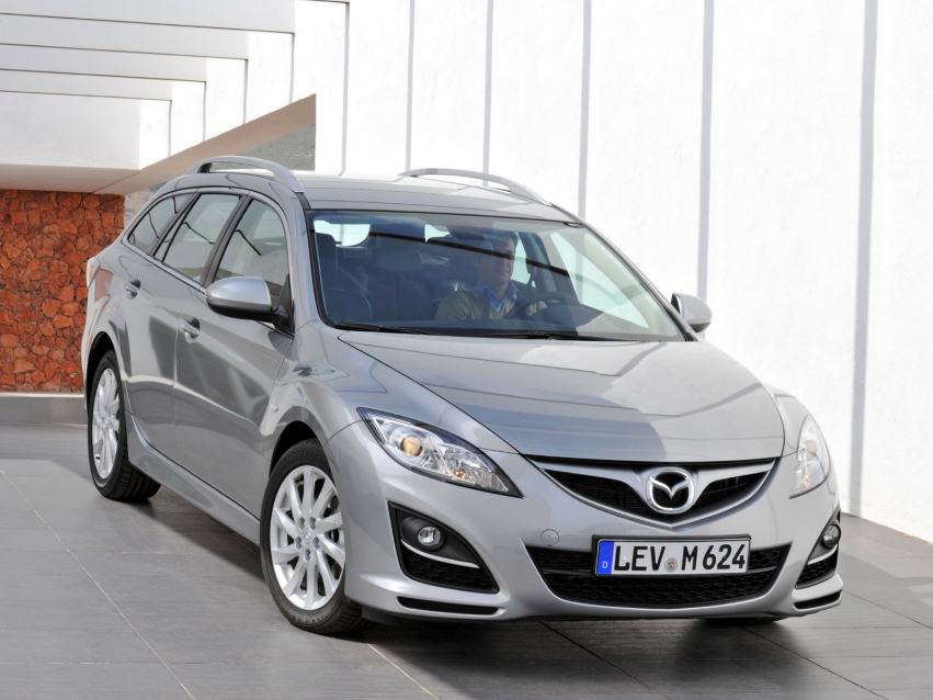 Авто обои Mazda 6 Universal 2010