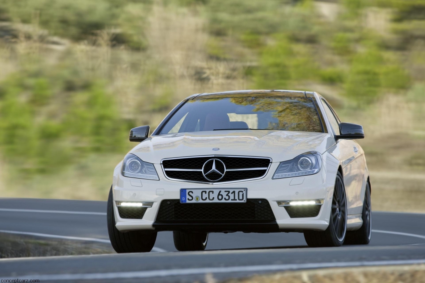 Авто обои Mercedes-Benz C63 AMG Coupe 2012