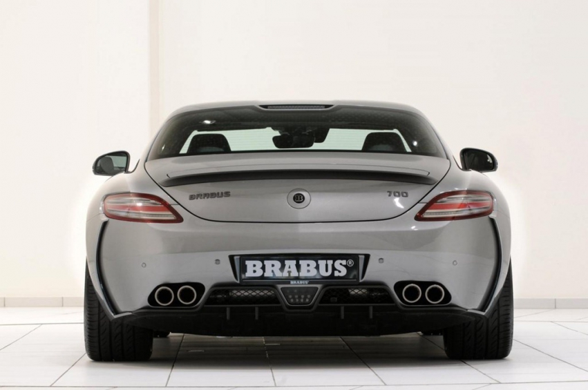 Авто обои Mercedes-Benz SLS AMG BRABUS 700 Biturbo