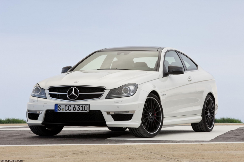 Авто обои Mercedes-Benz C63 AMG Coupe 2012