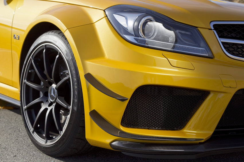 Авто обои Mercedes-Benz C63 AMG Coupe Black Series 2012