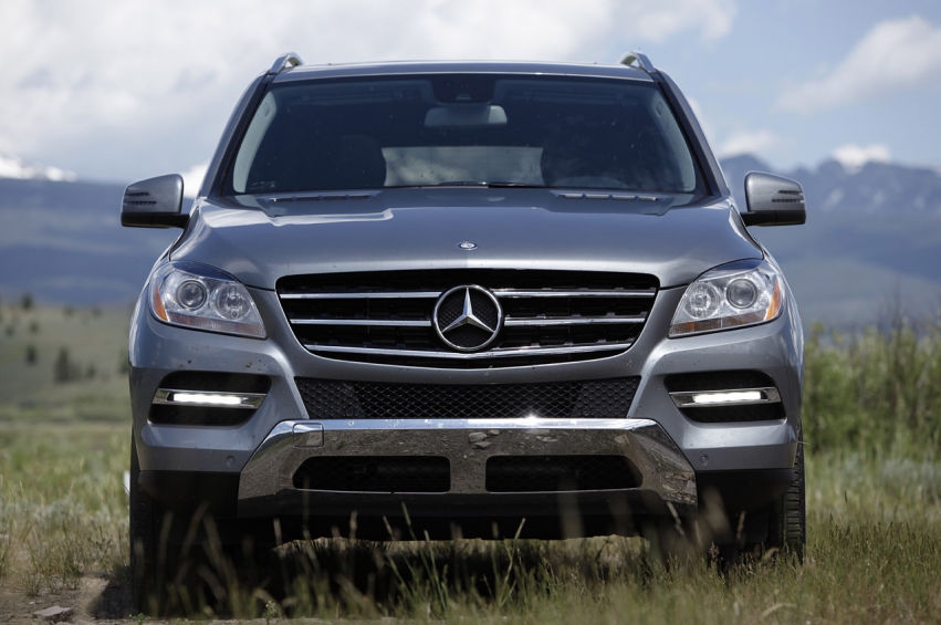 Авто обои Mercedes-Benz ML350 BlueTec 4Matic 2012