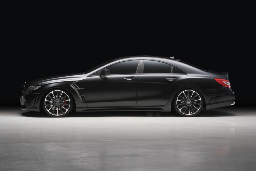 Авто обои Mercedes-Benz CLS Wald Black Bison 2012