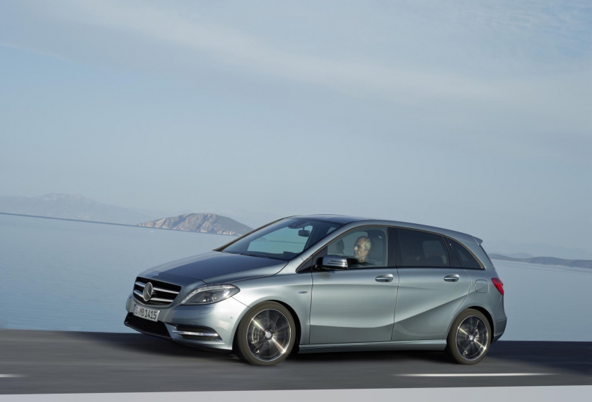 Авто обои Mercedes-Benz B-Class 2012