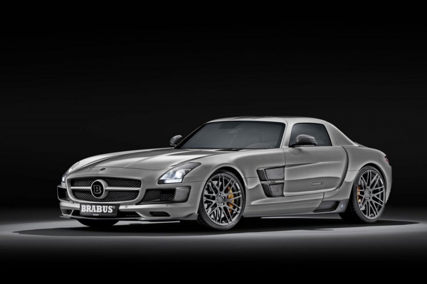 Авто обои Mercedes-Benz SLS AMG BRABUS 700 Biturbo