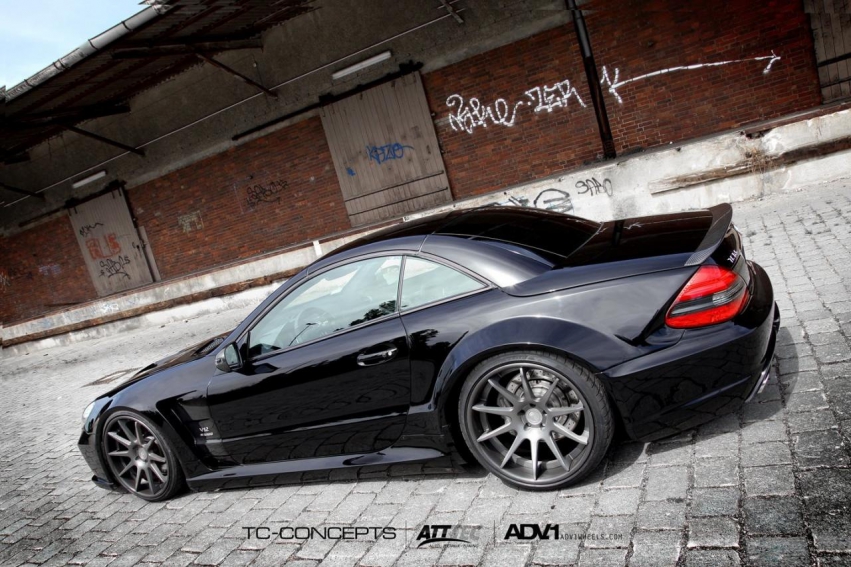 Авто обои Mercedes-Benz SL65 AMG Black Series TC-Concepts