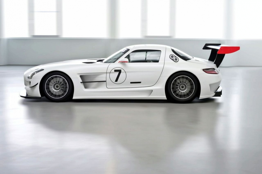 Авто обои Mercedes-Benz SLS AMG GT3