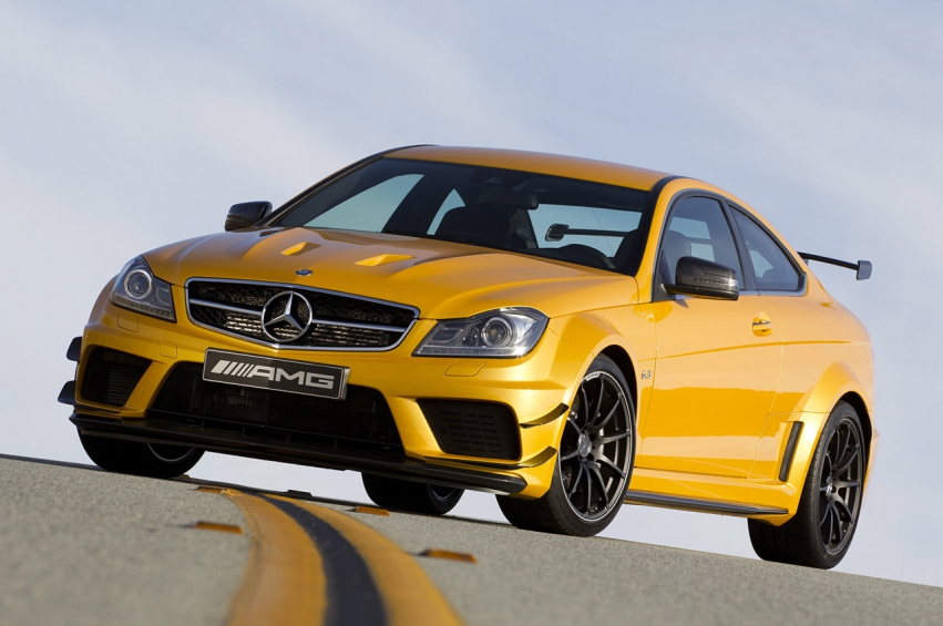 Авто обои Mercedes-Benz C63 AMG Coupe Black Series 2012