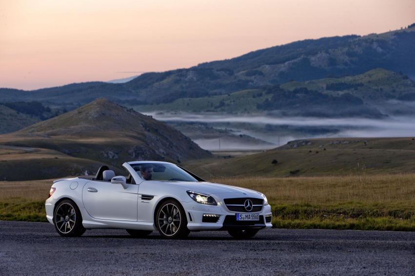 Авто обои Mercedes-Benz SLK55 AMG 2012