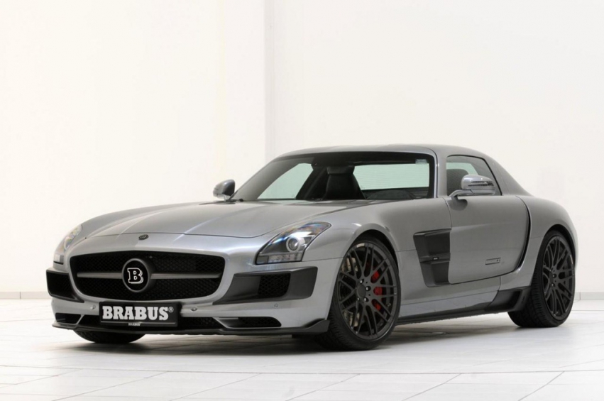 Авто обои Mercedes-Benz SLS AMG BRABUS 700 Biturbo